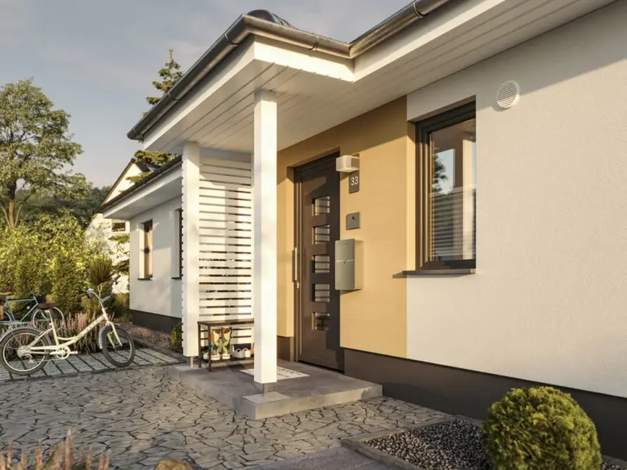 Detailsansicht Eingangsbereich und Vordach des Bungalow 131 in Variante Style